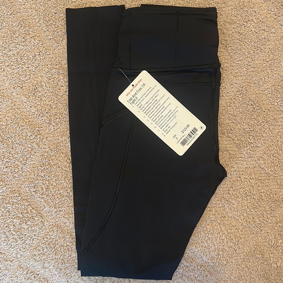 Lululemon Fast & Free 7/8 Tight II - Picture 4 of 4